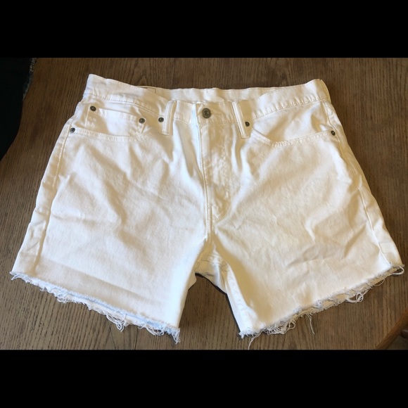 Levi’s Jean Cut Off Shorts - Picture 4 of 5